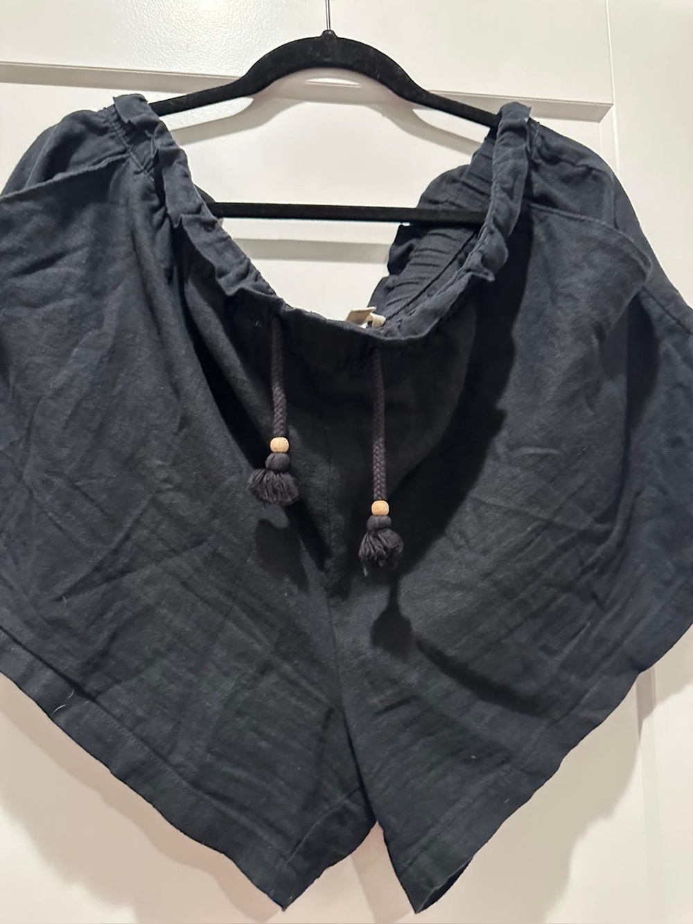 Hang Ten Women’s Black Drawstring Linen Blend Shorts